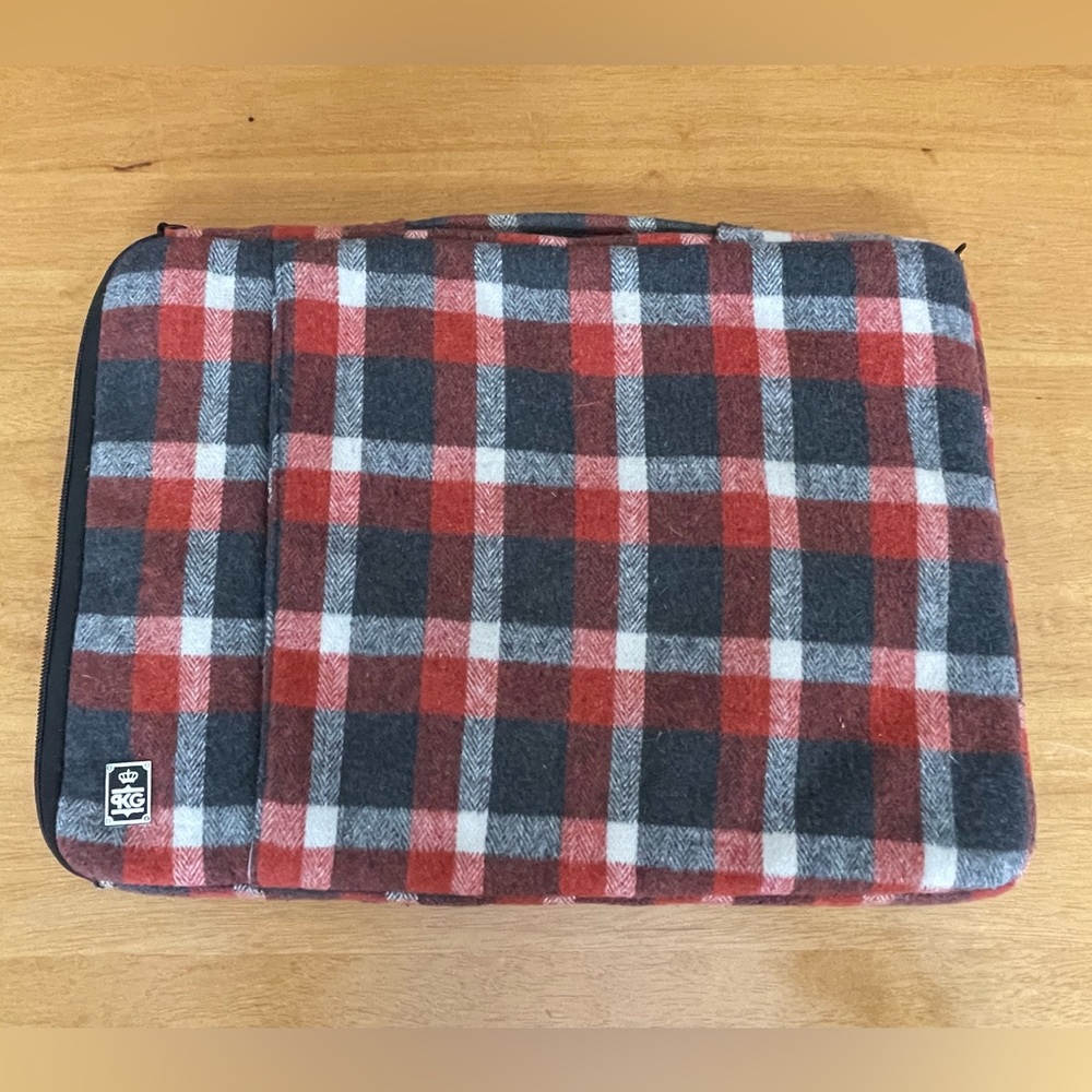 KG Plaid Tablet Sleeve